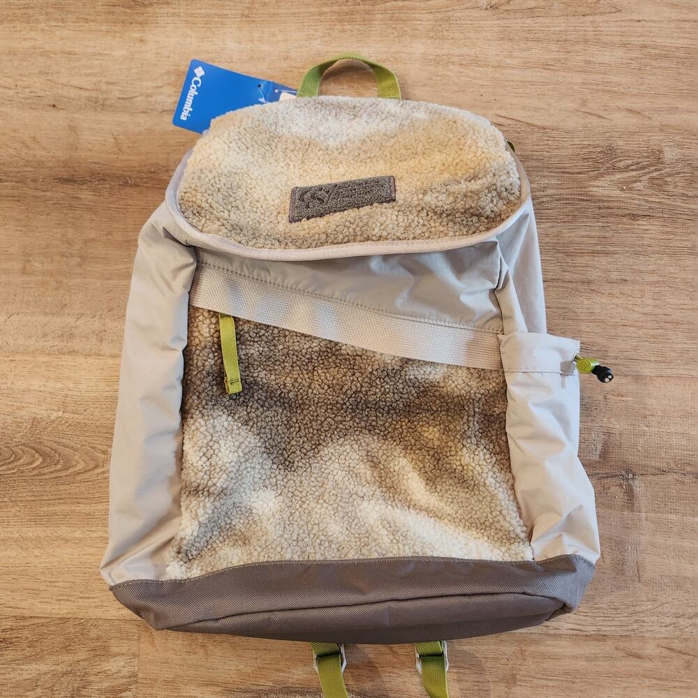 Columbia 22L Wallowa Backpack Unisex OS Sherpa Fleece Lined Laptop Hiking New